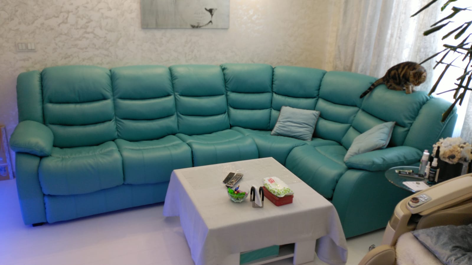 Перетяжка дивана на дому. Бирюсинск